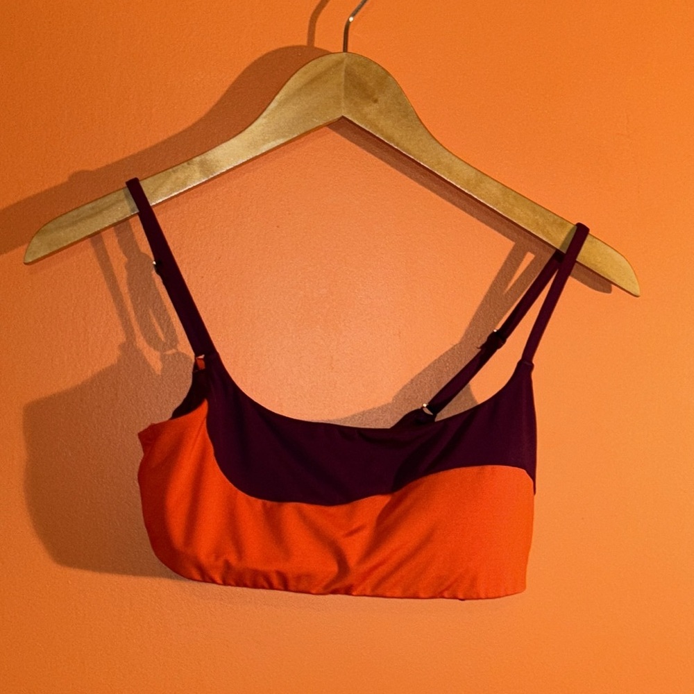 Athleta Orange/Purple Bikini Top Swimwear Sports Bra Gym Style Woman’Size Small